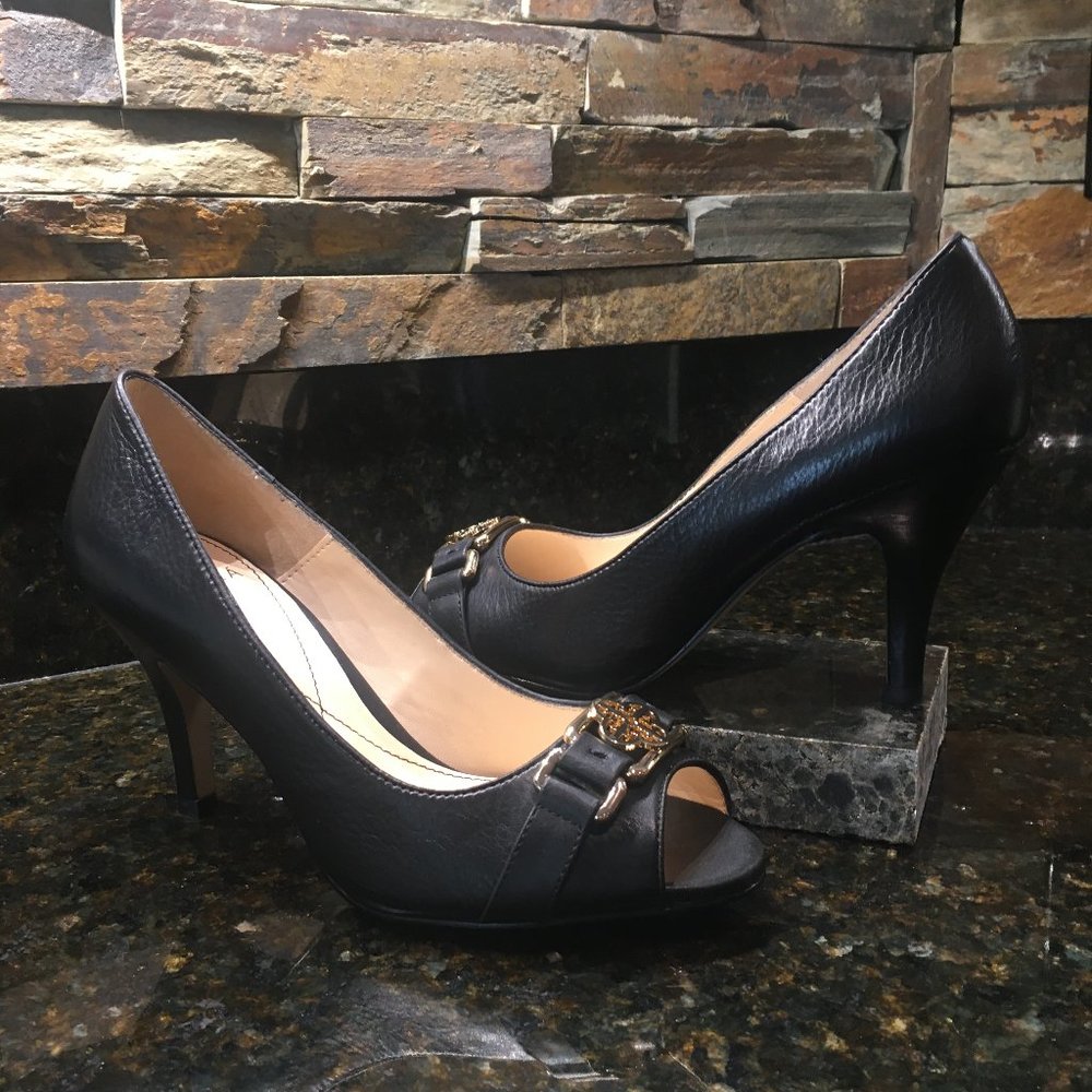 Isola Womens Despina, Black, Size 7